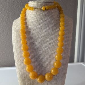 Vintage Graduated Butterscotch Beaded Necklace